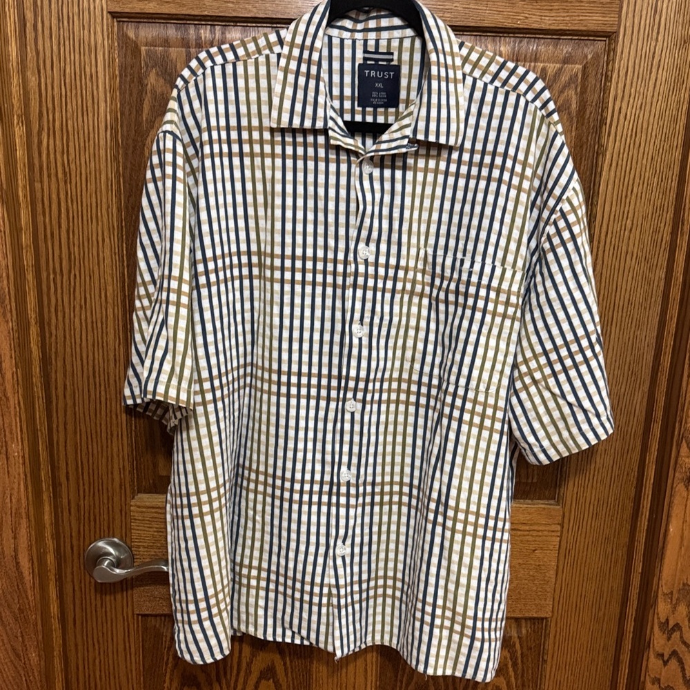 Trust Short Sleeve Button-Down Shirt in Blue & Tan Plaid